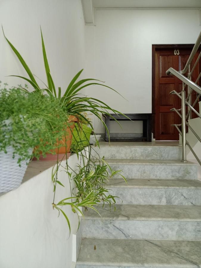 Hotel Manna Inspira à Shillong Extérieur photo