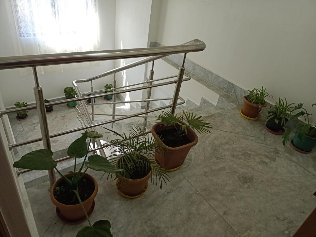 Hotel Manna Inspira à Shillong Extérieur photo